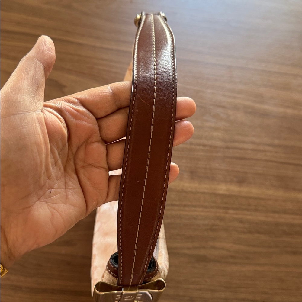 Vintage Gucci bag - Picture 3 of 16